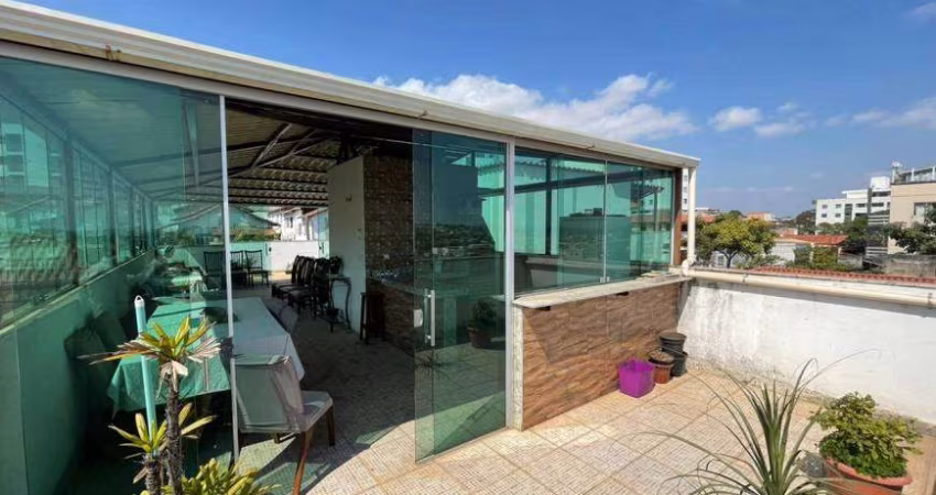 Casa para venda tem 150 metros quadrados com 3 quartos em Heliópolis - Belo Horizonte - MG