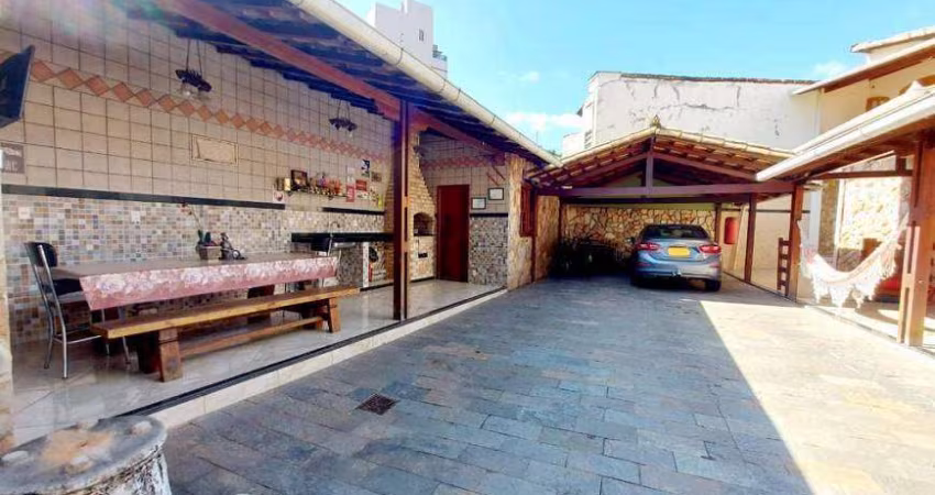 Casa para venda tem 304 metros quadrados com 5 quartos em Itapoã - Belo Horizonte - MG