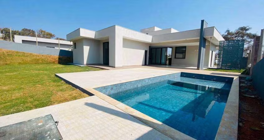Casa de condomínio para venda possui 1000 metros quadrados com 4 quartos