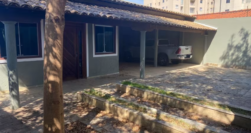 Mega oportunidade de casa no bairro Santa Mônica