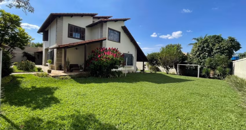 Maravilhosa casa lote 1000m   próximo da lagoa da Pampulha e ao Xapuri