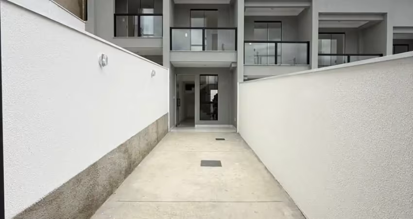 Oportunidade de casa com entrada independente no bairro Jardim Guanabara