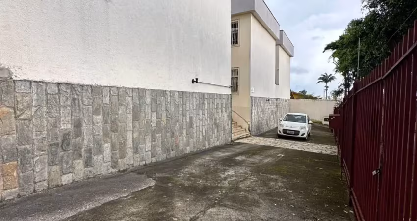Oportunidade de área privativa no bairro santa amélia;