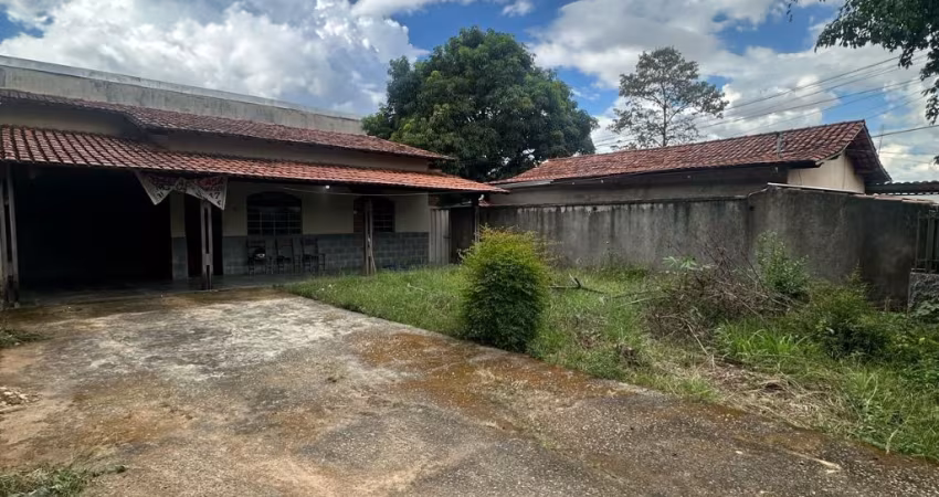 Oportunidade de casa em lote 360m2 no bairro Copacabana