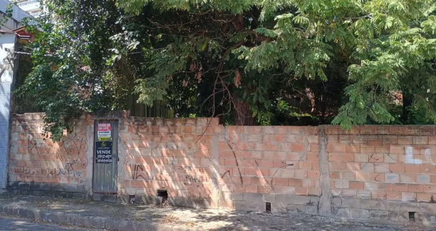 Oportunidade lote a venda 637m² no  bairro Vila Cloris