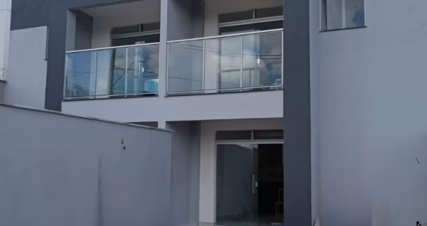 Oportunidade, casa 3 quartos á venda no bairro Xangri-lá.