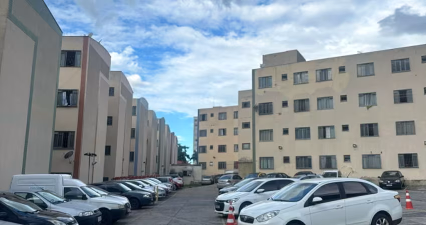 Oportunidade, Apartamento com marcenaria completa á venda no bairro Candelária