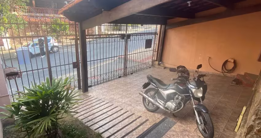 Casa de Oportunidade na Pampulha / Copacabana