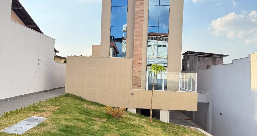 Cobertura alto padrão à Venda - 3 Quartos sendo 1 Suíte - 3 Vagas demarcadas e cobertas Sob Pilotis - 155m² - Bairro Santa Branca - Pampulha