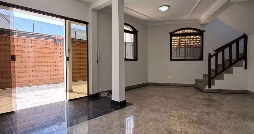 Casa geminada de esquina | duplex | santa amélia  03 quartos | 01 suite | 03 vagas