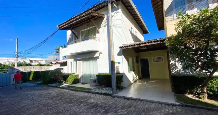 Casa em Condomínio para Venda em Lauro de Freitas, Buraquinho, 4 dormitórios, 1 suíte, 2 banheiros, 1 vaga