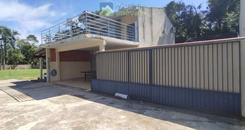 Sobrado em Vila dos Ferroviarios, Morretes/PR