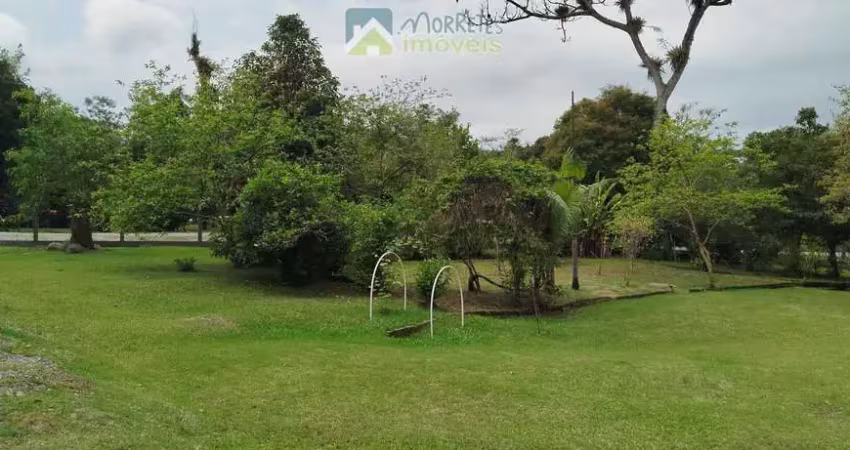 Terreno em condomínio. seu refúgio exclusivo espera por você em morretes!