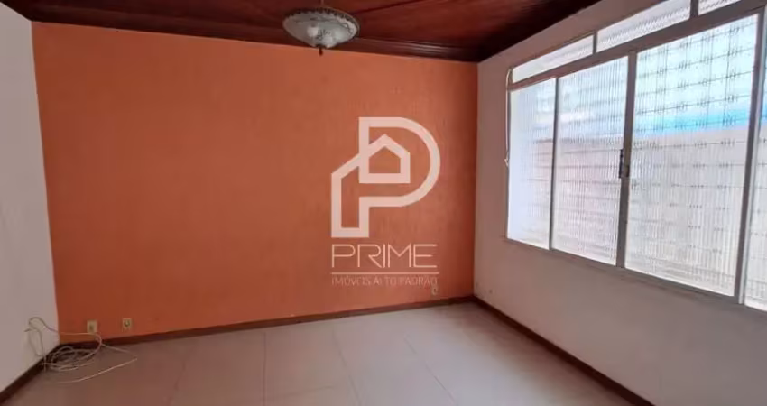 Sobrado no centro de tremembé ao lado da praça central geraldo costa excelente para uso comercial
