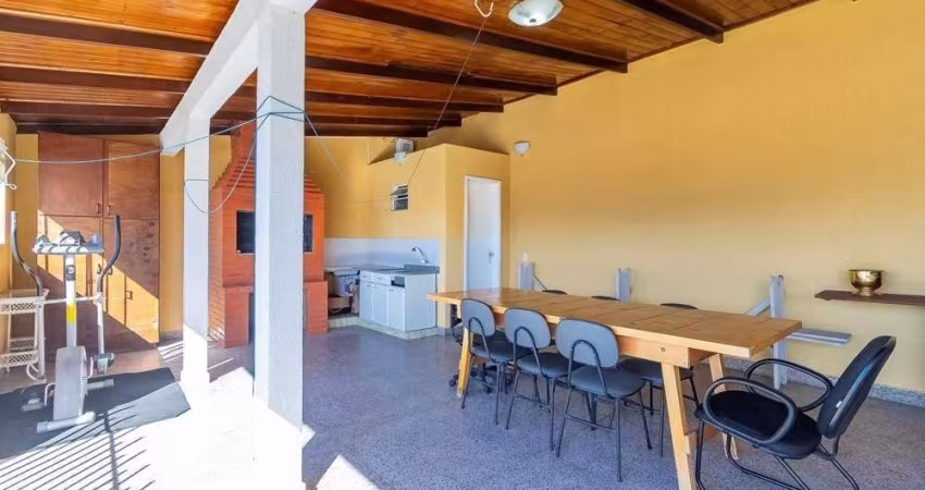 AREA GOURMET TOP , PROX PARQUE BACACHERI - CASA TÉRREA 4 QUARTOS