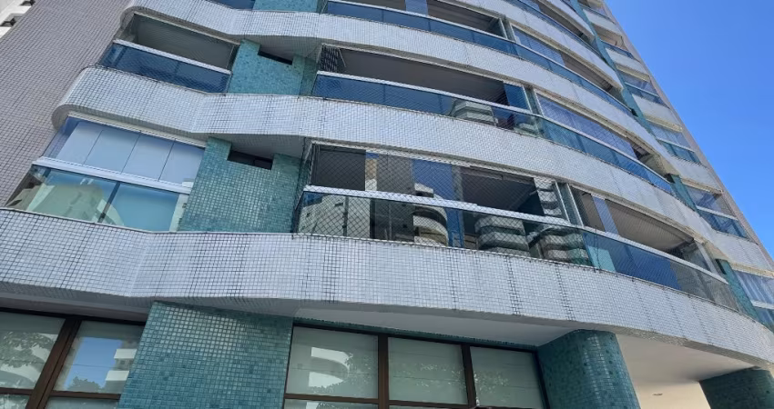 3 QUARTOS C/ 2 SUÍTES NO EDF BRISAS DO PARQUE