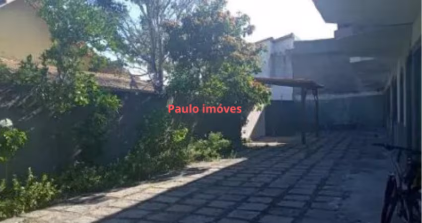 Vendo ótimo casa duplex  próximo do Shopping Park e Lagoa em Cabo Frio R$ 380.000