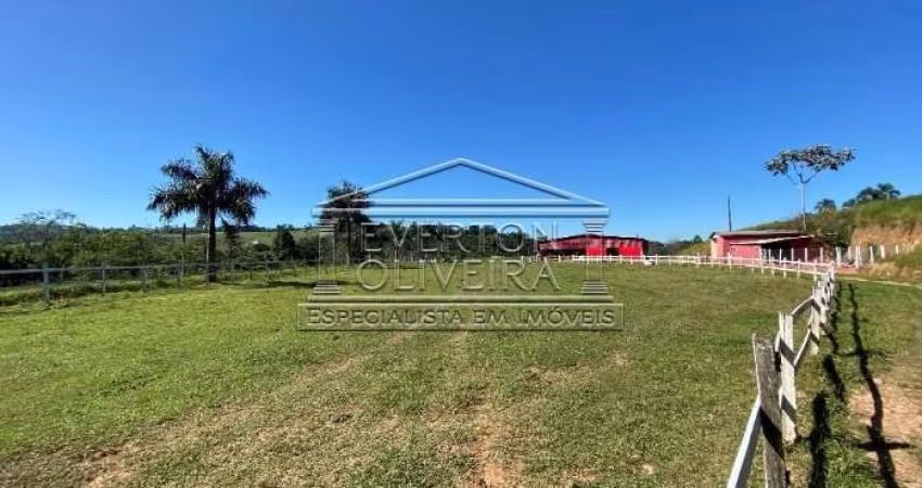 Chácara / sítio com 2 quartos à venda no Funil, Igaratá 