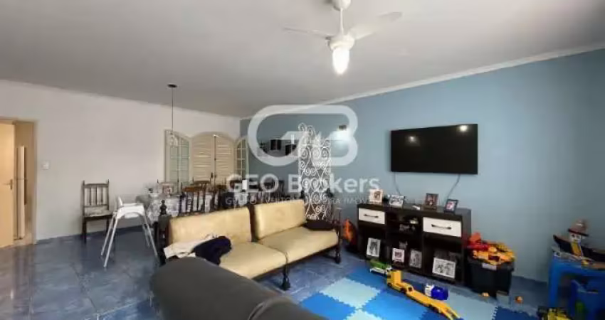 Casa com 3 quartos à venda no Jardim Siesta, Jacareí 