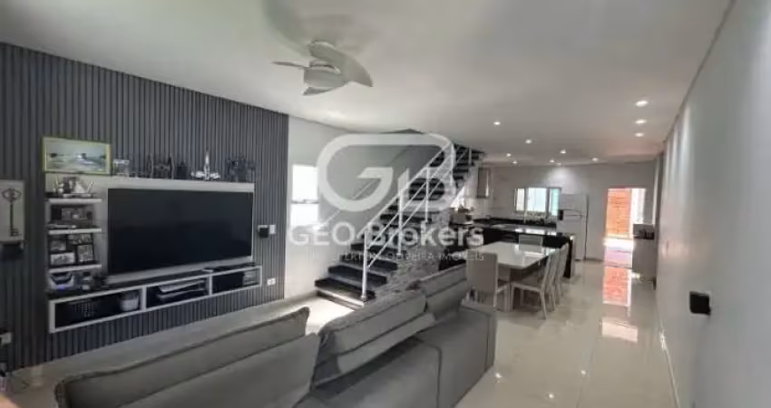 Casa com 3 quartos à venda no Jardim Jacinto, Jacareí 