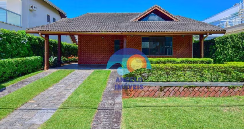Casa com 3 dormitórios à venda, 224 m² por R$ 1.000.000,00 - Bougainvillee II - Peruíbe/SP