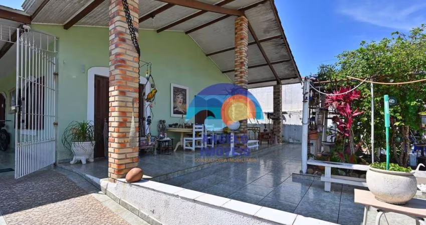 Casa com 3 dormitórios à venda, 100 m² por R$ 450.000,00 - Arpoador - Peruíbe/SP