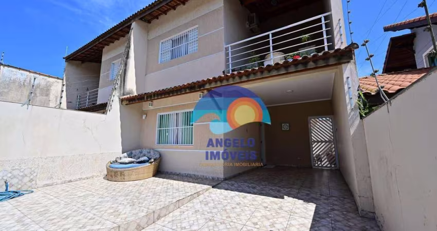Sobrado com 3 dormitórios à venda, 130 m² por R$ 495.000 - Peruíbe/SP