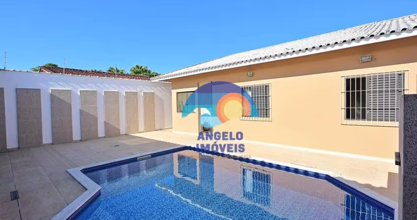 Casa, toda reformada, com 3 dormitórios à venda, 220 m² por R$ 800.000 - Balneário Stella Maris - Peruíbe/SP