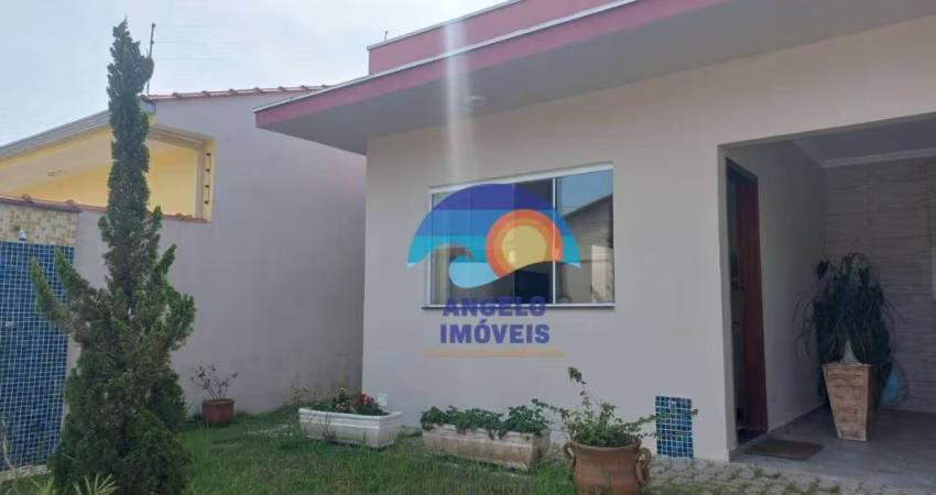 Casa com 3 dormitórios à venda, 135 m² por R$ 800.000 - Estância São José - Peruíbe/SP