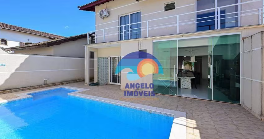 Sobrado com 3 dormitórios à venda, 215 m² por R$ 800.000,00 - Jardim Imperador - Peruíbe/SP