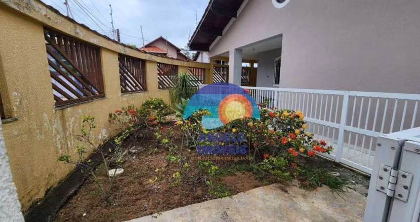 Casa com 3 quartos à venda, 160 m² por R$ 600.000 - Balneário Três Marias - Peruíbe/SP