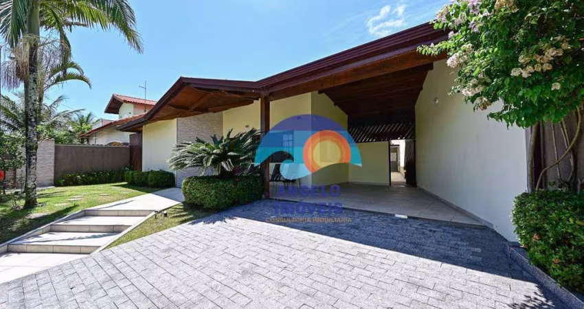 Casa com 4 dormitórios à venda, 187 m² por R$ 750.000,00 - Balneário Três Marias - Peruíbe/SP