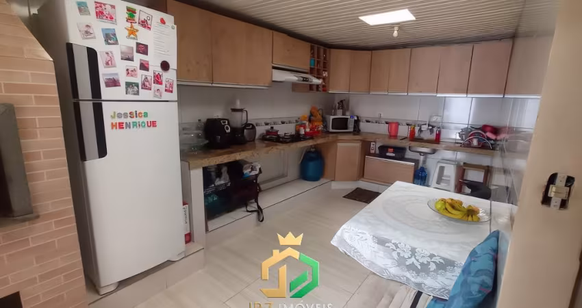 CASA A VENDA COM 2 QUARTOS NO SITIO CERCADO - PR  - R$255.000,00