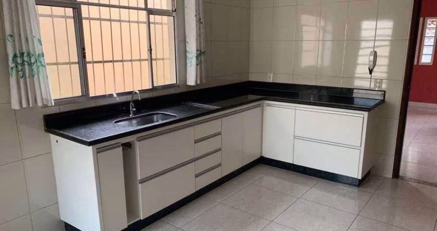 Ótima casa no bairro Cidade Jardim