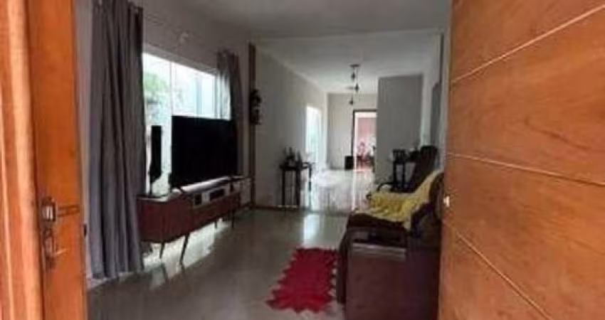 Casa à venda, 3 quartos, 1 suíte, 4 vagas, COPACABANA - Uberlândia/MG