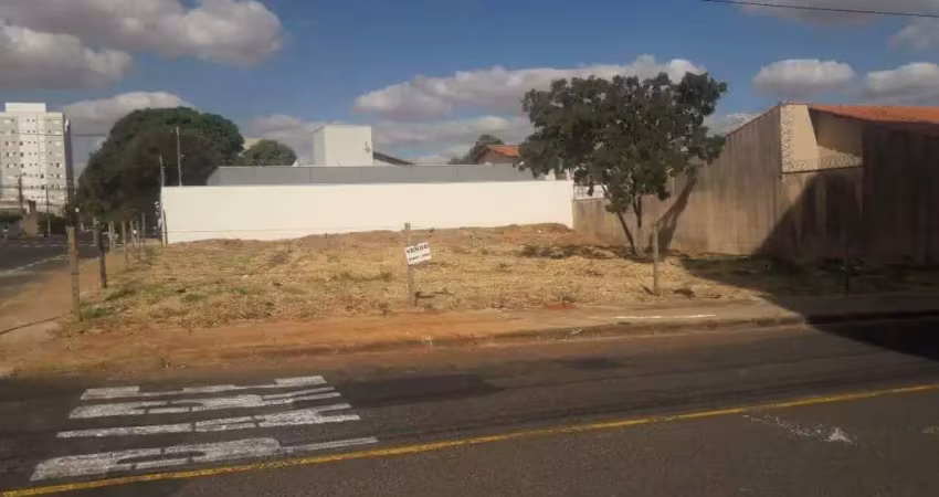 Terreno espaçoso no encantador bairro santa mônica, em uberlândia!