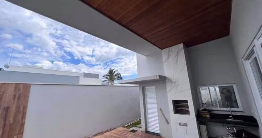 Casa à venda, 3 quartos, 3 suítes, 2 vagas, JARDIM BOTANICO - Uberlândia/MG