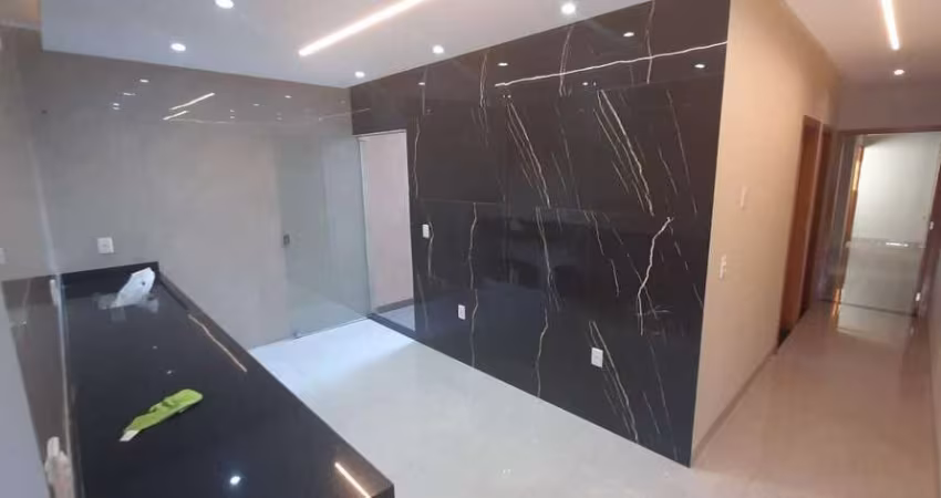 Casa à venda, 2 quartos, 1 suíte, 2 vagas, Shopping Park - Uberlândia/MG