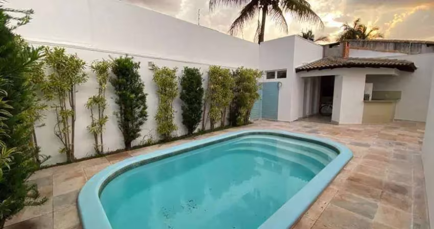 Casa à venda, 3 quartos, 1 suíte, 3 vagas, Jardim Karaíba - Uberlândia/MG