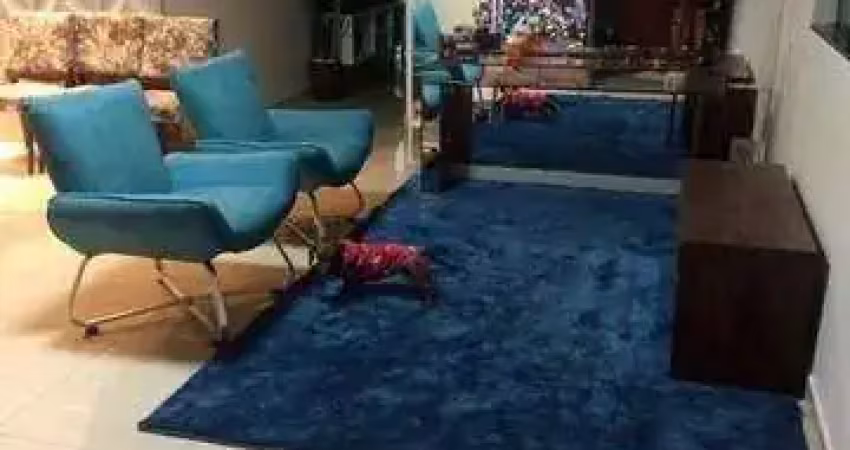 Casa à venda, 5 quartos, 2 suítes, 3 vagas, UMUARAMA - Uberlândia/MG