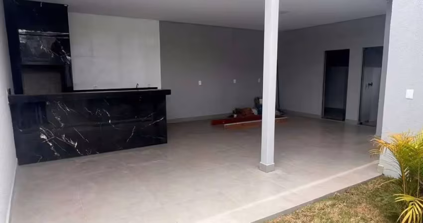 Casa com 3 quartos à venda na Rua Siomaria Alves Ferreira, Nova Uberlândia, Uberlândia
