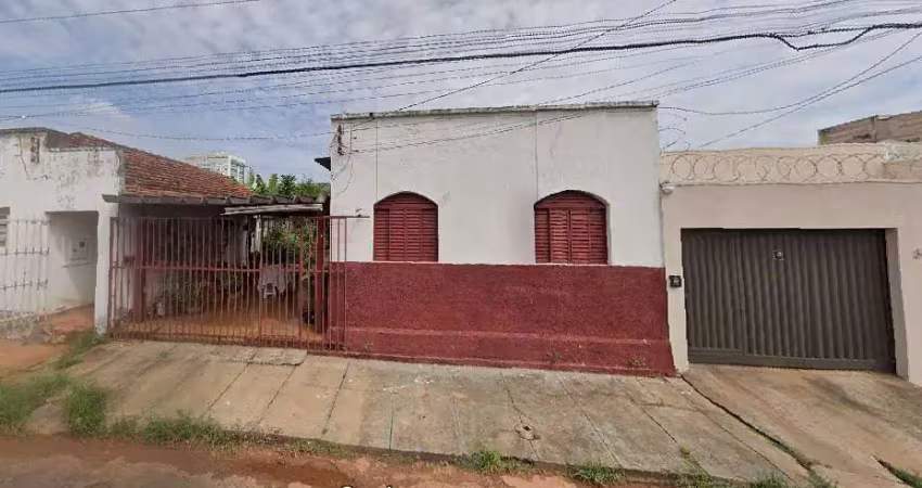 Casa à venda, 2 quartos, 2 vagas, nossa senhora aparecida - uberlândia/mg