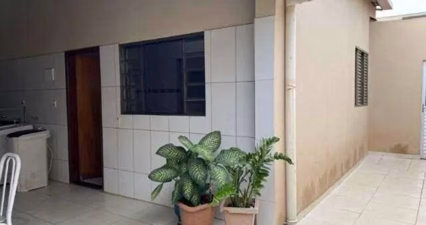 Casa à venda, 5 quartos, 1 suíte, 5 vagas, LUIZOTE DE FREITAS - Uberlândia/MG