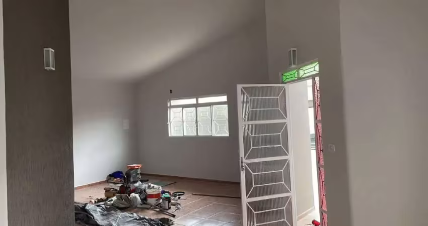 Casa à venda, 3 quartos, 1 suíte, 3 vagas, UMUARAMA - Uberlândia/MG