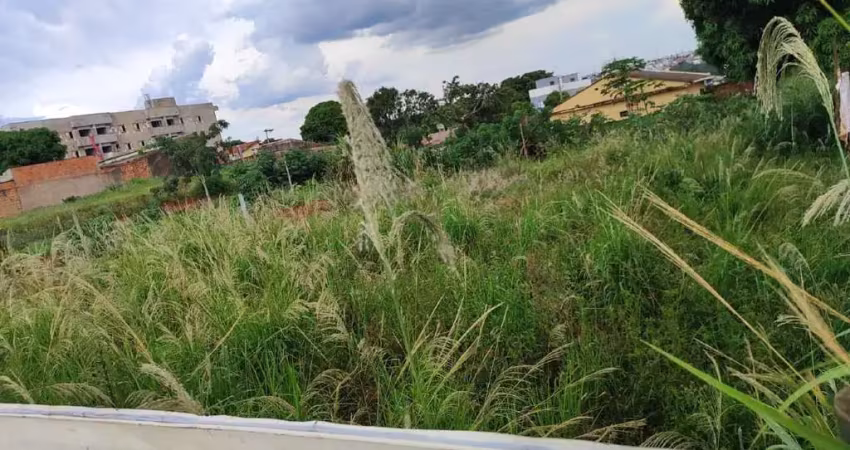 Terreno à venda na Rua Alaska, Tibery, Uberlândia