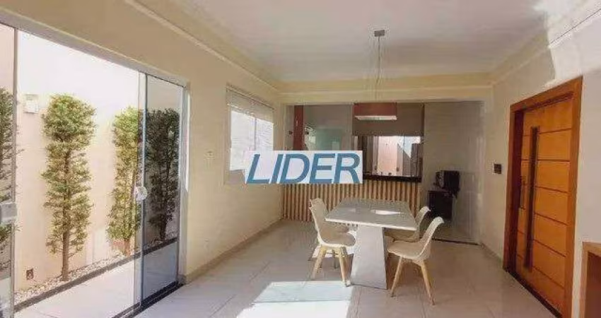 Casa à venda, 3 quartos, 1 suíte, 3 vagas, JARDIM AMERICA - Uberlândia/MG