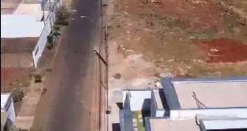 Terreno à venda na Rua Baltazar Gonçalves, Novo Mundo, Uberlândia