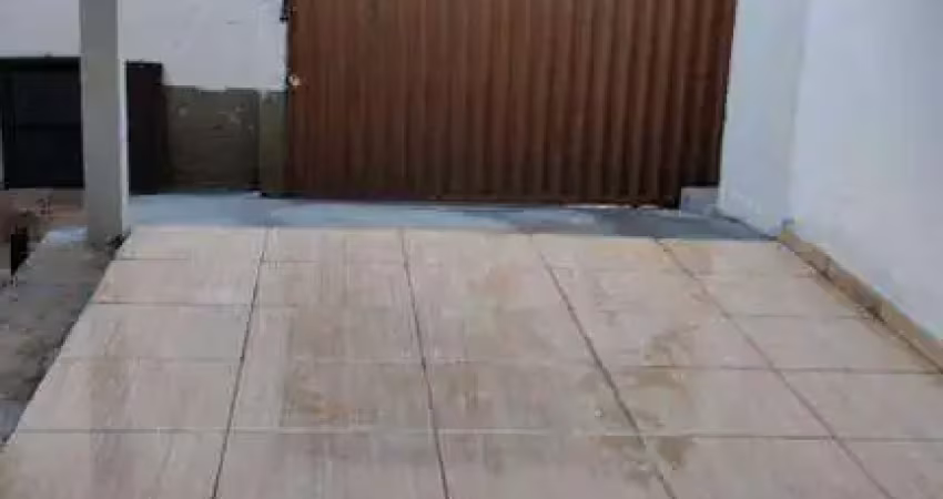 Casa com 2 quartos para alugar na Rua Saturnino Pedro dos Santos, Santa Mônica, Uberlândia