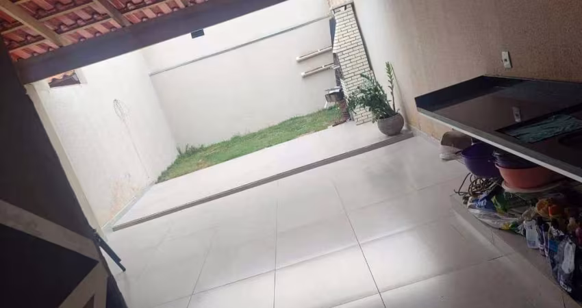Apartamento à venda, 2 quartos, 2 vagas, JARDIM CELIA - Uberlândia/MG