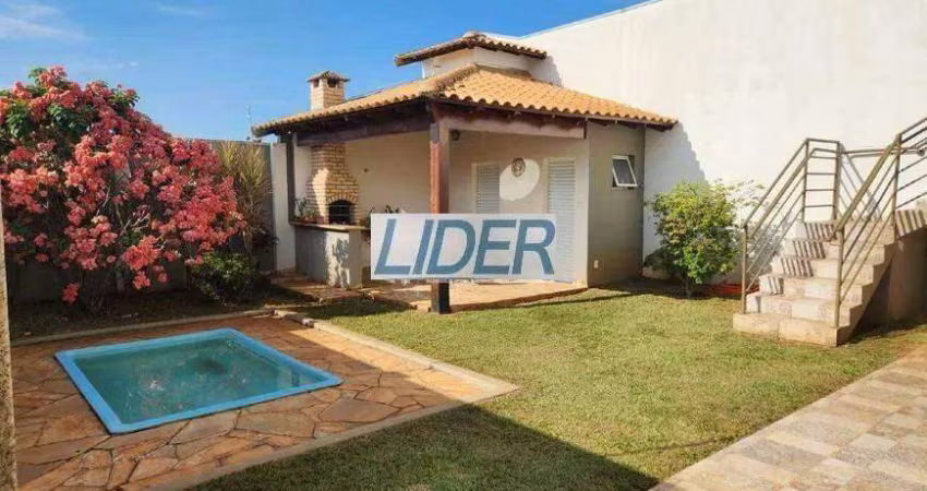 Casa à venda, 3 quartos, 1 suíte, 3 vagas, CIDADE JARDIM - Uberlândia/MG